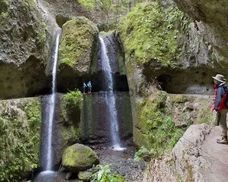 Quinze - Luxurious 3 Bedroom With Private Pool And Games & Amazing Views Ponta Delgada (Madeira)