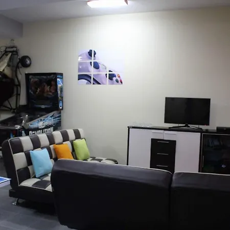 Villa Quinze - Luxurious 3 Bedroom With Private Pool And Games & Amazing Views Ponta Delgada (Madeira)