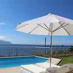 Quinze - Luxurious 3 Bedroom With Private Pool And Games & Amazing Views Villa Ponta Delgada
