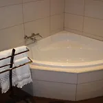 Quinze - Luxurious 3 Bedroom With Private Pool And Games & Amazing Views Villa *