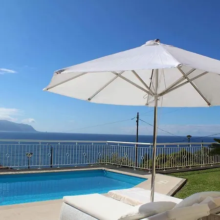 Quinze - Luxurious 3 Bedroom With Private Pool And Games & Amazing Views Vila Ponta Delgada (Madeira)