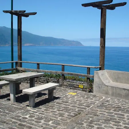Quinze - Luxurious 3 Bedroom With Private Pool And Games & Amazing Views * Ponta Delgada (Madeira)