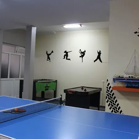 Quinze - Luxurious 3 Bedroom With Private Pool And Games & Amazing Views Vila Ponta Delgada (Madeira)