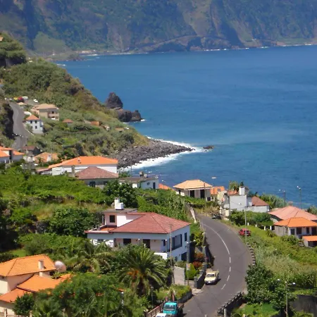 Vila Quinze - Luxurious 3 Bedroom With Private Pool And Games & Amazing Views *