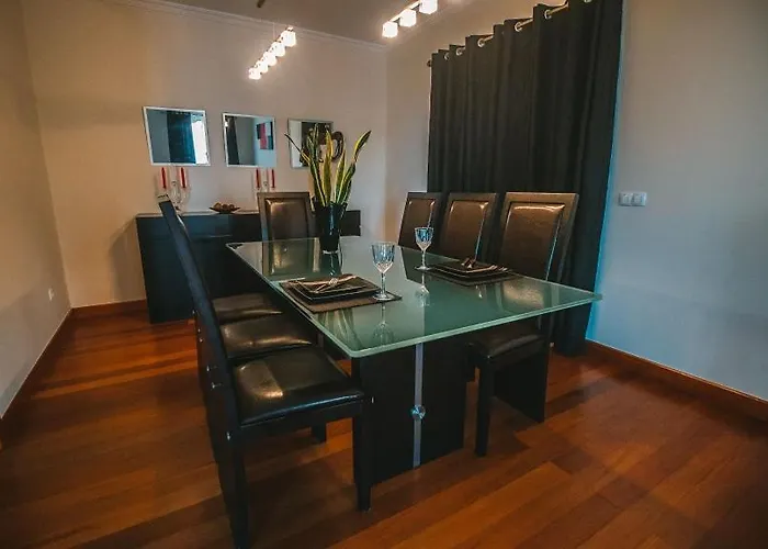 Quinze - Luxurious 3 Bedroom With Private Pool And Games & Amazing Views 폰타델가다