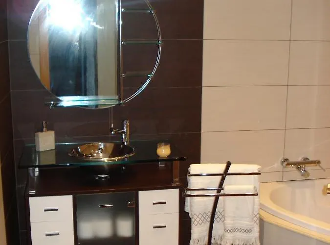 Quinze - Luxurious 3 Bedroom With Private Pool And Games & Amazing Views 빌라 폰타델가다
