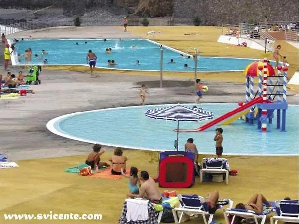 Quinze - Luxurious 3 Bedroom With Private Pool And Games & Amazing Views וילה פונטה דלגדה