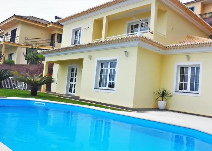 Quinze - Luxurious 3 Bedroom With Private Pool And Games & Amazing Views 폰타델가다