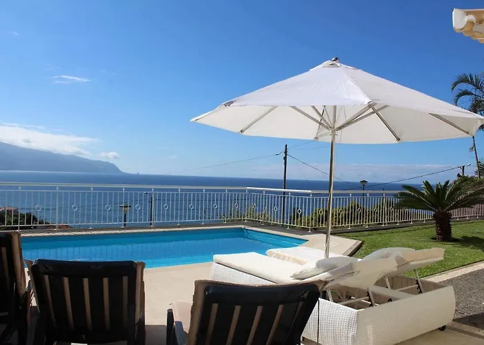 빌라 Quinze - Luxurious 3 Bedroom With Private Pool And Games & Amazing Views