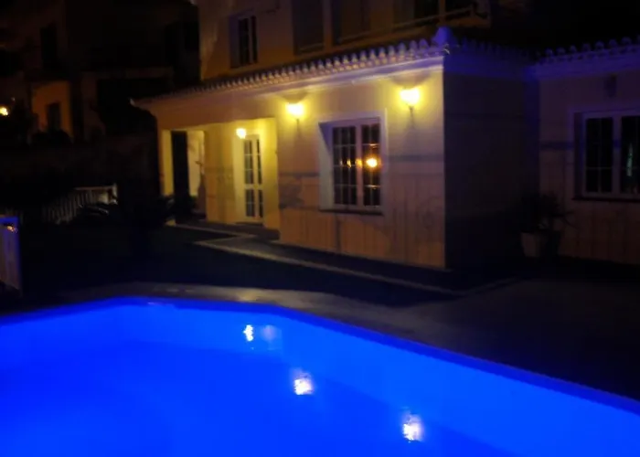 Quinze - Luxurious 3 Bedroom With Private Pool And Games & Amazing Views 폰타델가다